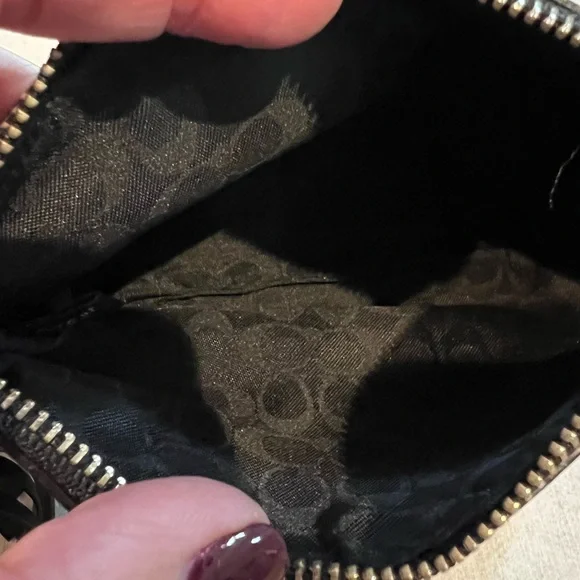 Coach Black Leather Wristlet with White Stitching - Picture 4 of 4